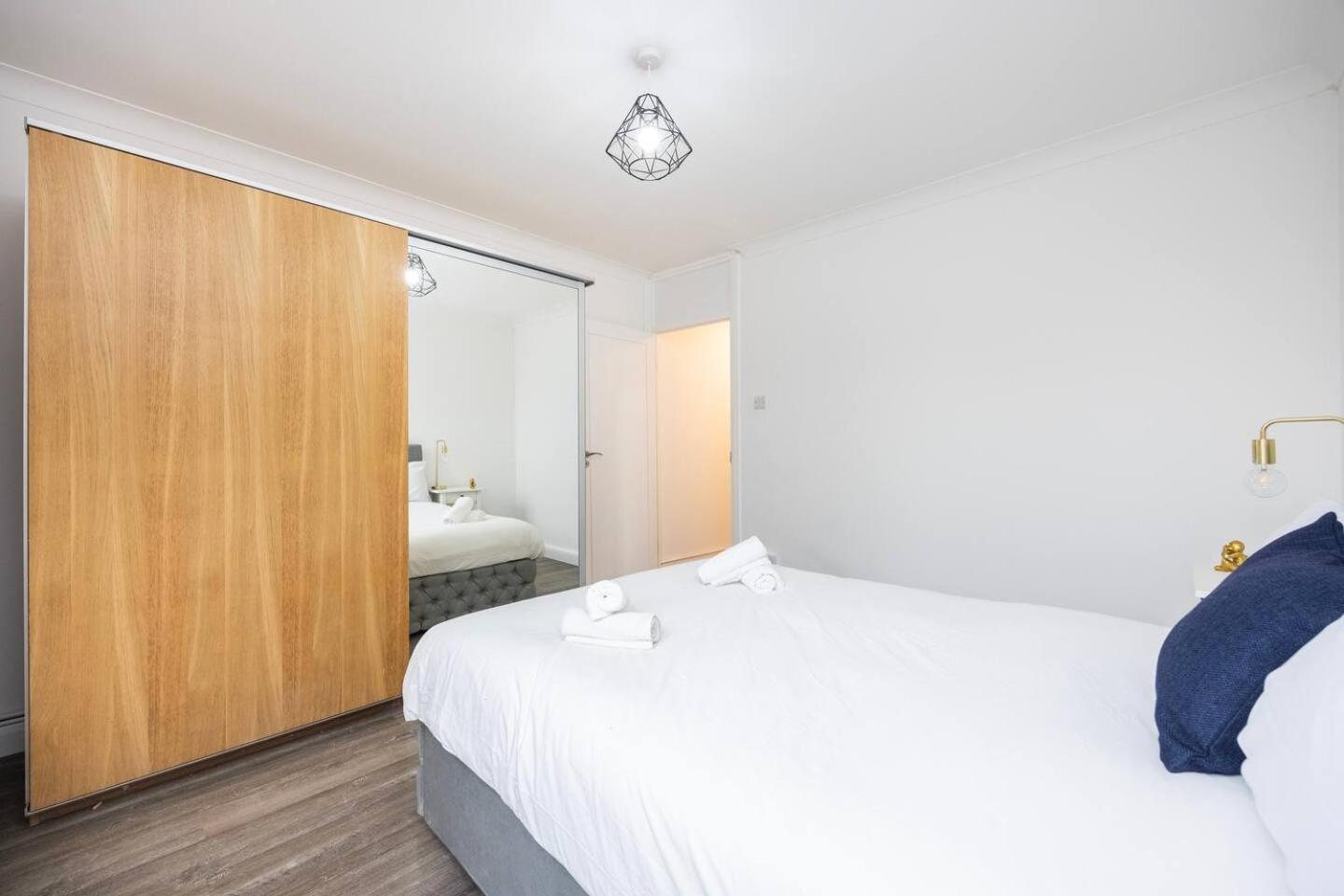 Ferienhaus Spacious 2br Gem - Close To Clapham Junction