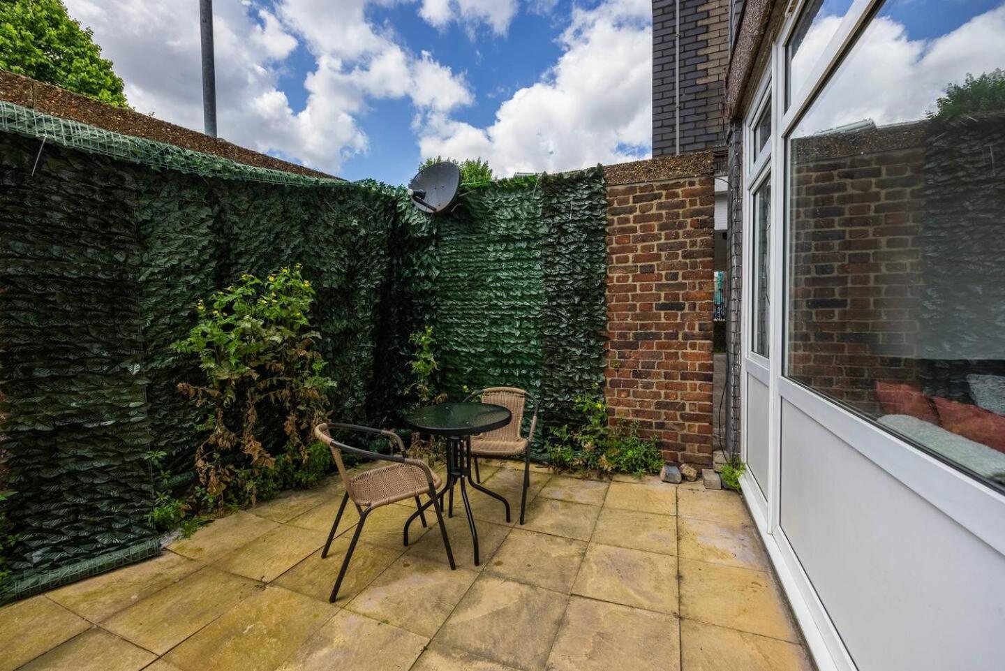 Spacious 2br Gem - Close To Clapham Junction Ferienhaus London